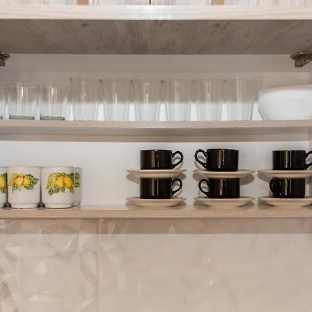 Casa Athelia: Traditional Home, Local Neighborhood * La Canea