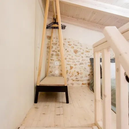 Casa Athelia: Traditional Home, Local Neighborhood Сasa de vacaciones La Canea